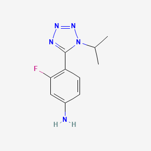 3-fluoro-4-[1-(propan-2-yl)-1H-1,2,3,4-tetrazol-5-yl]aniline