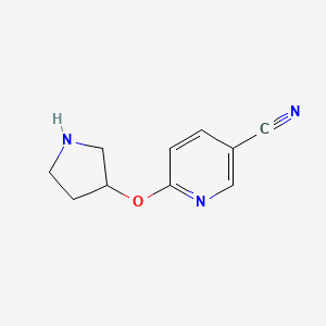 molecular formula C10H11N3O B1444984 6-(Pyrrolidin-3-yloxy)nicotinonitrile CAS No. 1250163-28-0