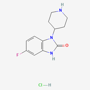 molecular formula C12H15ClFN3O B1447117 5-Fluoro-1-(piperidin-4-yl)-1H-benzo[d] imidazol-2(3H)-one HCl CAS No. 214770-66-8