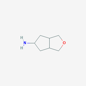 molecular formula C7H13NO B1447600 hexahydro-1H-cyclopenta[c]furan-5-amine CAS No. 1361415-15-7