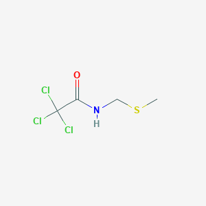 molecular formula C4H6Cl3NOS B14481046 2,2,2-Trichloro-N-[(methylsulfanyl)methyl]acetamide CAS No. 70511-93-2