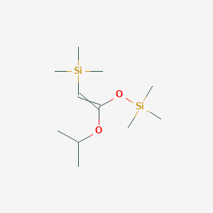 molecular formula C11H26O2Si2 B14484159 Trimethyl({1-[(propan-2-yl)oxy]-2-(trimethylsilyl)ethenyl}oxy)silane CAS No. 65946-58-9