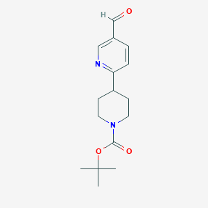 molecular formula C16H22N2O3 B1449385 叔丁基 4-(5-甲酰基吡啶-2-基)哌啶-1-羧酸酯 CAS No. 2173090-55-4
