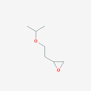 molecular formula C7H14O2 B1450333 2-[2-(Propan-2-yloxy)ethyl]oxirane CAS No. 1549604-92-3
