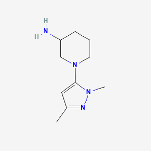 molecular formula C10H18N4 B1450539 1-(1,3-dimethyl-1H-pyrazol-5-yl)piperidin-3-amine CAS No. 1798693-84-1