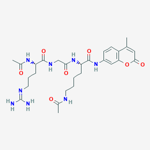 molecular formula C28H40N8O7 B1450566 Ac-Arg-Gly-Lys(Ac)-AMC 