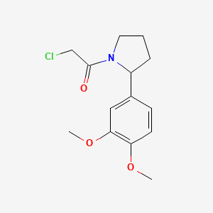 2-Chloro-1-[2-(3,4-dimethoxyphenyl)pyrrolidin-1-yl]ethan-1-one