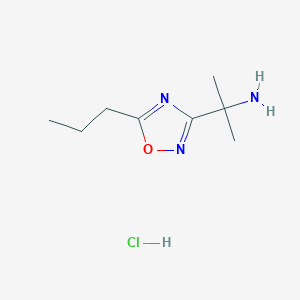molecular formula C8H16ClN3O B1452808 2-(5-Propyl-1,2,4-oxadiazol-3-yl)propan-2-amine hydrochloride CAS No. 1221725-72-9