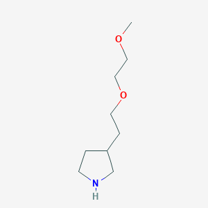 molecular formula C9H19NO2 B1453078 3-[2-(2-Methoxyethoxy)ethyl]pyrrolidine CAS No. 1220030-07-8