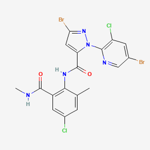 molecular formula C18H13Br2Cl2N5O2 B1454788 3-Bromo-1-(5-bromo-3-chloropyridin-2-yl)-N-(4-chloro-2-methyl-6-(methylcarbamoyl)phenyl)-1H-pyrazole-5-carboxamide CAS No. 500011-53-0