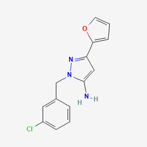 molecular formula C14H12ClN3O B1455749 1-[(3-chlorophenyl)methyl]-3-(furan-2-yl)-1H-pyrazol-5-amine CAS No. 1274906-97-6