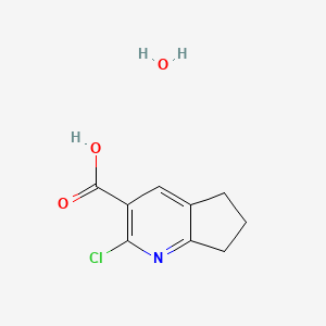molecular formula C9H10ClNO3 B1457773 2-氯-6,7-二氢-5H-环戊[b]吡啶-3-羧酸水合物 CAS No. 1609401-15-1