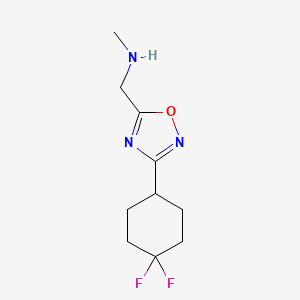 molecular formula C10H15F2N3O B1458547 1-(3-(4,4-difluorocyclohexyl)-1,2,4-oxadiazol-5-yl)-N-methylmethanamine CAS No. 1955516-19-4
