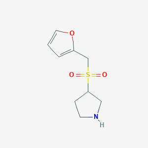 molecular formula C9H13NO3S B1459206 3-[(2-呋喃甲基)磺酰基]吡咯烷 CAS No. 1447967-25-0