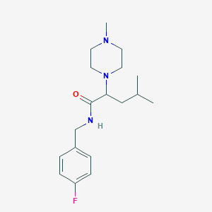 molecular formula C18H28FN3O B1460243 N-[(4-fluorophenyl)methyl]-4-methyl-2-(4-methylpiperazin-1-yl)pentanamide CAS No. 1922854-05-4