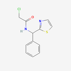 molecular formula C12H11ClN2OS B1463582 2-chloro-N-[phenyl(1,3-thiazol-2-yl)methyl]acetamide CAS No. 1258639-64-3