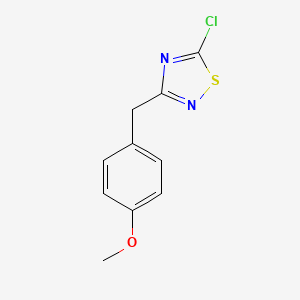 molecular formula C10H9ClN2OS B1463629 5-Chloro-3-[(4-methoxyphenyl)methyl]-1,2,4-thiadiazole CAS No. 1029718-72-6