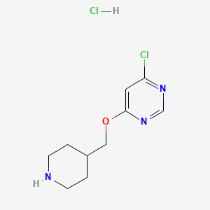molecular formula C10H15Cl2N3O B1466433 4-Chloro-6-(piperidin-4-ylmethoxy)pyrimidine hydrochloride CAS No. 1220036-85-0