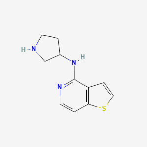 molecular formula C11H13N3S B1467209 N-{thieno[3,2-c]pyridin-4-yl}pyrrolidin-3-amine CAS No. 1247803-29-7