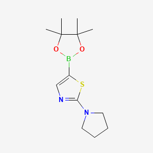 molecular formula C13H21BN2O2S B1467673 2-(Pyrrolidin-1-yl)-5-(4,4,5,5-tetramethyl-1,3,2-dioxaborolan-2-yl)thiazole CAS No. 1595285-01-0