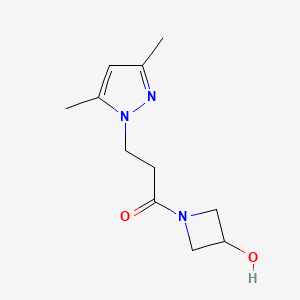 molecular formula C11H17N3O2 B1468887 3-(3,5-dimethyl-1H-pyrazol-1-yl)-1-(3-hydroxyazetidin-1-yl)propan-1-one CAS No. 1340317-10-3