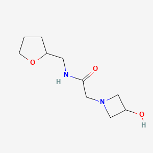molecular formula C10H18N2O3 B1468968 2-(3-hydroxyazetidin-1-yl)-N-[(oxolan-2-yl)methyl]acetamide CAS No. 1341379-24-5