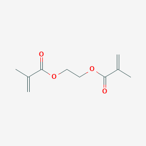 molecular formula C10H14O4<br>CH2=C(CH3)C(O)OCH2CH2OC(O)C(CH3)=CH2<br>C10H14O4 B146919 Ethylene glycol dimethacrylate CAS No. 97-90-5