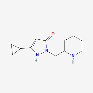 molecular formula C12H19N3O B1471281 3-环丙基-1-(哌啶-2-基甲基)-1H-吡唑-5-醇 CAS No. 2098089-60-0