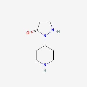 molecular formula C8H13N3O B1472349 1-(piperidin-4-yl)-1H-pyrazol-5-ol CAS No. 1516268-34-0