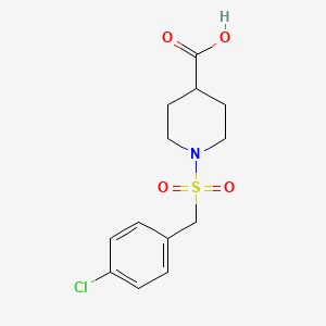 molecular formula C13H16ClNO4S B1472933 1-[(4-Chlorobenzyl)sulfonyl]piperidine-4-carboxylic acid CAS No. 1858251-71-4