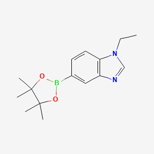 molecular formula C15H21BN2O2 B1473815 1-Ethyl-5-(4,4,5,5-tetramethyl-1,3,2-dioxaborolan-2-yl)-1H-benzo[d]imidazole CAS No. 1416553-63-3