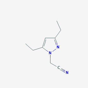 molecular formula C9H13N3 B1473889 2-(3,5-diethyl-1H-pyrazol-1-yl)acetonitrile CAS No. 1550877-76-3