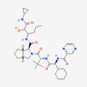 molecular formula C36H55N7O6 B14751275 (3S,3aS,6aR)-2-[(2R)-2-[[(2S)-2-cyclohexyl-2-(pyrazine-2-carbonylamino)acetyl]amino]-3,3-dimethylbutanoyl]-N-[(3S)-1-(cyclopropylamino)-2-hydroxy-1-oxohexan-3-yl]-3,3a,4,5,6,6a-hexahydro-1H-cyclopenta[c]pyrrole-3-carboxamide 