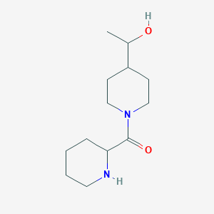 molecular formula C13H24N2O2 B1475272 (4-(1-Hydroxyethyl)piperidin-1-yl)(piperidin-2-yl)methanone CAS No. 1836448-71-5