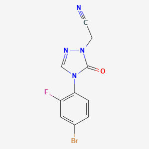 B1475640 2-[4-(4-bromo-2-fluorophenyl)-5-oxo-4,5-dihydro-1H-1,2,4-triazol-1-yl]acetonitrile CAS No. 1632497-75-6