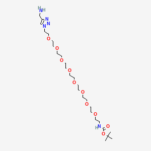 molecular formula C26H51N5O10 B14758344 tert-butyl (26-(4-(aminomethyl)-1H-1,2,3-triazol-1-yl)-3,6,9,12,15,18,21,24-octaoxahexacosyl)carbamate 