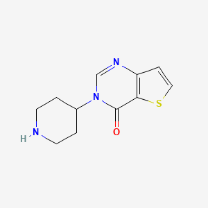 molecular formula C11H13N3OS B1476537 3-(piperidin-4-yl)thieno[3,2-d]pyrimidin-4(3H)-one CAS No. 2097971-14-5