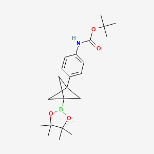 molecular formula C22H32BNO4 B14783231 Tert-butyl (4-(3-(4,4,5,5-tetramethyl-1,3,2-dioxaborolan-2-yl)bicyclo[1.1.1]pentan-1-yl)phenyl)carbamate 