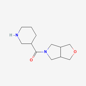molecular formula C12H20N2O2 B1478778 piperidin-3-yl(tetrahydro-1H-furo[3,4-c]pyrrol-5(3H)-yl)methanone CAS No. 2098089-33-7