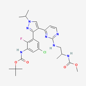 molecular formula C26H33ClFN7O4 B14795023 CarbaMic acid, N-[(1S)-2-[[4-[3-[5-chloro-3-[[(1,1-diMethylethoxy)carbonyl]aMino]-2-fluorophenyl]-1-(1-Methylethyl)-1H-pyrazol-4-yl]-2-pyriMidinyl]aMino]-1-Methylethyl]-, Methyl ester 