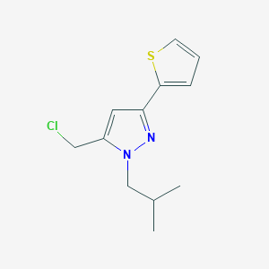 molecular formula C12H15ClN2S B1481542 5-(chloromethyl)-1-isobutyl-3-(thiophen-2-yl)-1H-pyrazole CAS No. 2092798-46-2