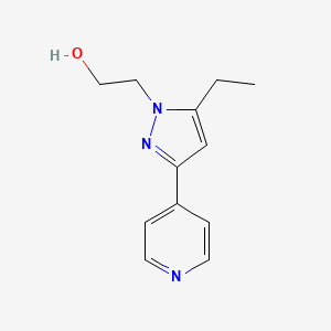 molecular formula C12H15N3O B1482039 2-(5-乙基-3-(吡啶-4-基)-1H-吡唑-1-基)乙醇 CAS No. 2098046-62-7