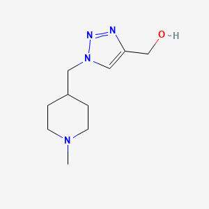 molecular formula C10H18N4O B1482072 (1-((1-methylpiperidin-4-yl)methyl)-1H-1,2,3-triazol-4-yl)methanol CAS No. 2001412-94-6