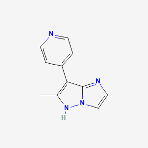 molecular formula C11H10N4 B1482224 6-methyl-7-(pyridin-4-yl)-1H-imidazo[1,2-b]pyrazole CAS No. 2098026-29-8