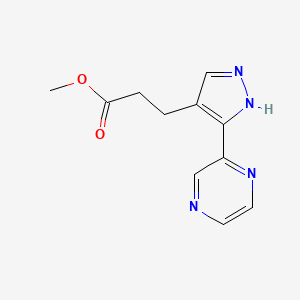 molecular formula C11H12N4O2 B1482409 methyl 3-(3-(pyrazin-2-yl)-1H-pyrazol-4-yl)propanoate CAS No. 2098111-92-1