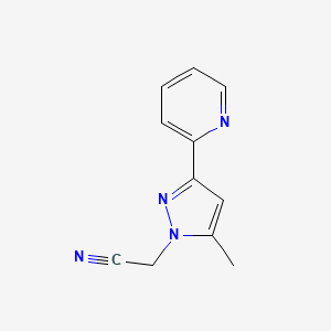molecular formula C11H10N4 B1483687 2-(5-methyl-3-(pyridin-2-yl)-1H-pyrazol-1-yl)acetonitrile CAS No. 2097964-24-2