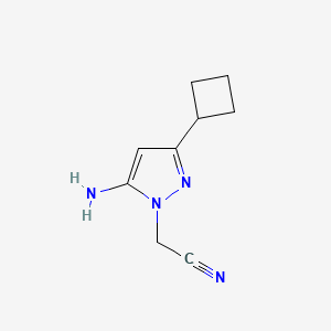 molecular formula C9H12N4 B1483844 2-(5-氨基-3-环丁基-1H-吡唑-1-基)乙腈 CAS No. 2092239-42-2
