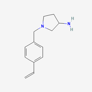 molecular formula C13H18N2 B1484125 1-[(4-Ethenylphenyl)methyl]pyrrolidin-3-amine CAS No. 1824147-28-5