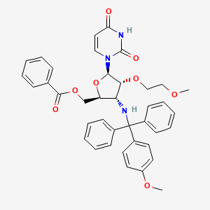 molecular formula C39H39N3O8 B14851541 [(2S,3R,4R,5R)-5-(2,4-dioxopyrimidin-1-yl)-4-(2-methoxyethoxy)-3-[[(4-methoxyphenyl)-diphenylmethyl]amino]oxolan-2-yl]methyl benzoate 
