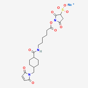 molecular formula C22H28N3NaO10S B14859618 Sodium 1-(6-(4-((2,5-dioxo-2,5-dihydro-1H-pyrrol-1-yl)methyl)cyclohexanecarboxamido)hexanoyloxy)-2,5-dioxopyrrolidine-3-sulfonate 